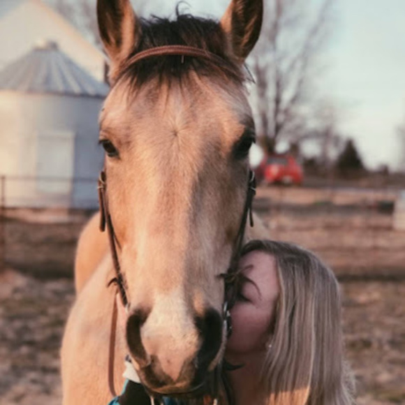 Meet your Posher, Jenna - Picture 1 of 1